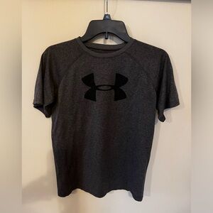 Under Armour Gray Short Sleeve Tee